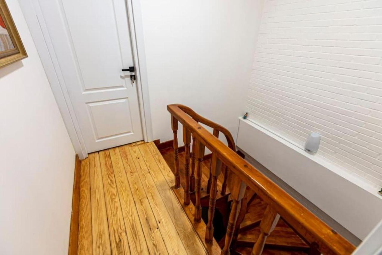 Historical 4-Br Home Steps From Besiktas Stadium & Bosphorus Views - Prime Nisantasi Location! Estambul Exterior foto